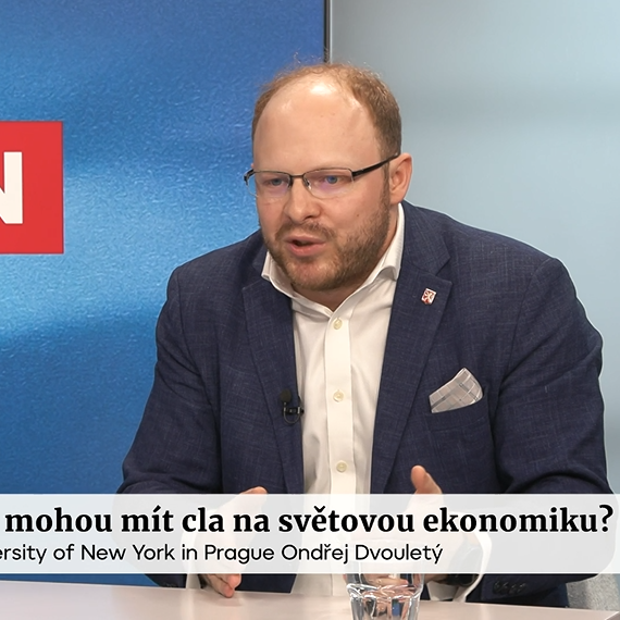 Poškodí Trumpova cla světovou ekonomiku? Pořád je&nbsp;čas se&nbsp;vrátit zpět, říká ekonom